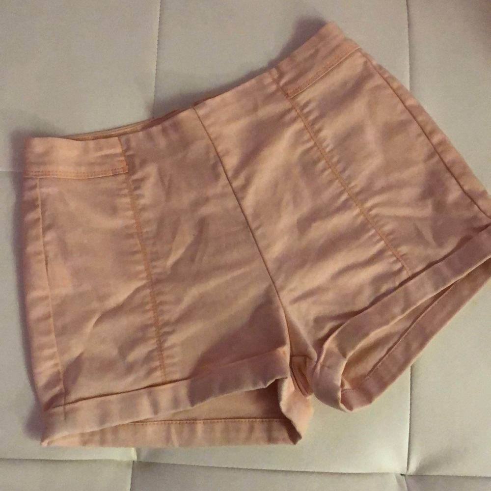 Bullhead hot pants peach high waisted pinup shorts